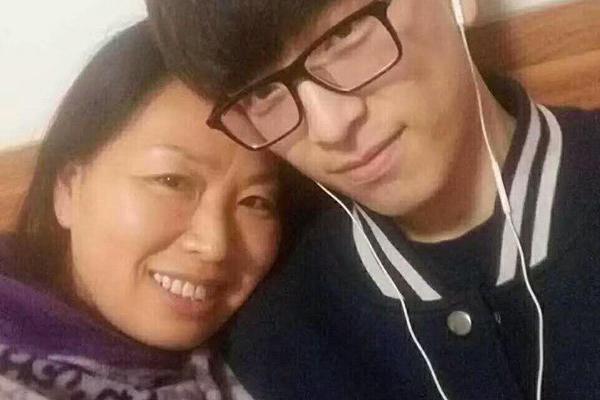 抵港by逢央下載