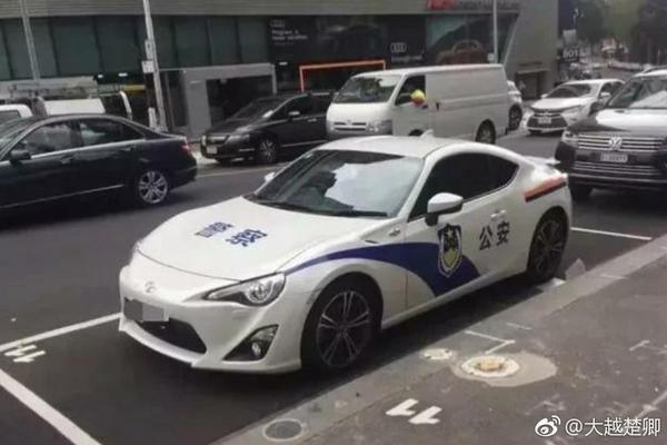 《路漫漫》by小花喵