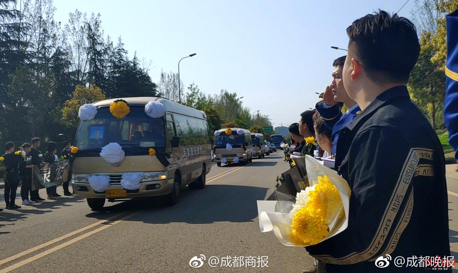 被強(qiáng)迫各種姿勢(shì)侵犯np小說(shuō)合集