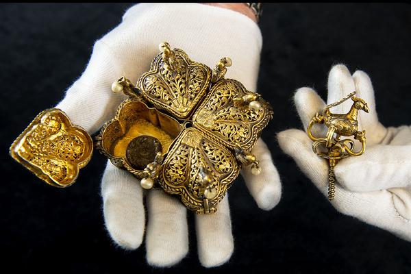 原諒我紅塵顛倒txt百度云