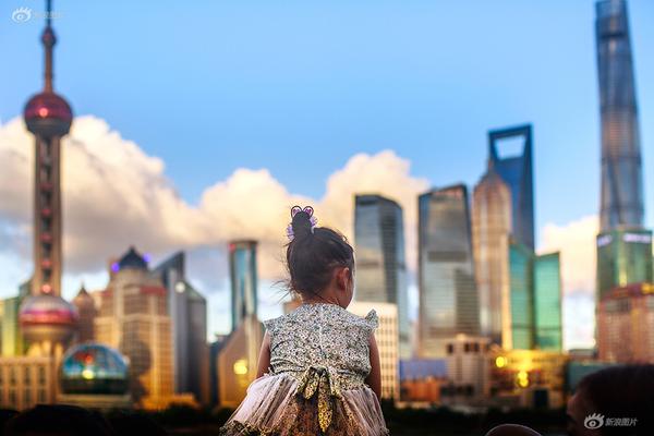 發(fā)現(xiàn)自己是女配1v4的小說在線閱讀